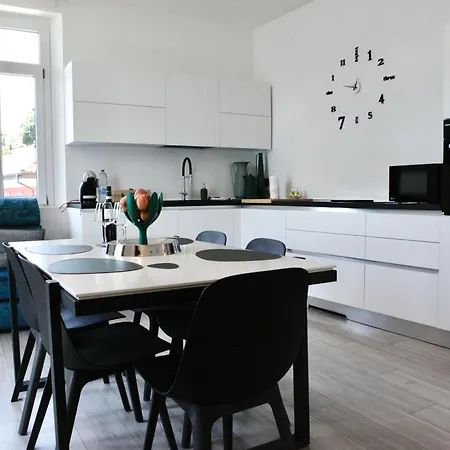 Belvedere 229 Lakeview *
